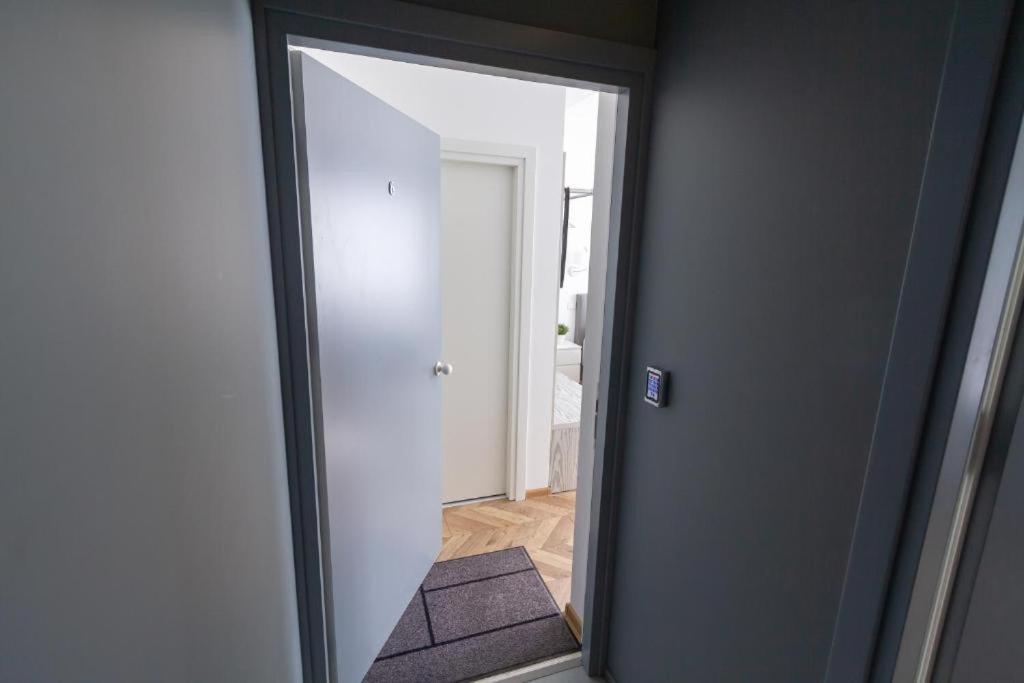 Hot Spot Vilnius Apartments! 외부 사진